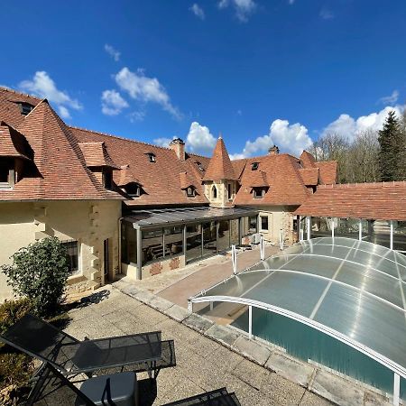 Le Prieure Des Fontaines Hotel Les Preaux Bagian luar foto