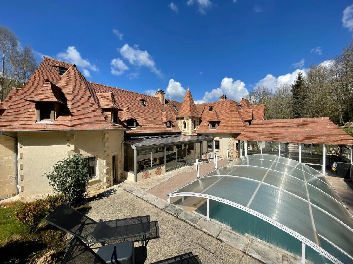 Le Prieure Des Fontaines Hotel Les Preaux Bagian luar foto