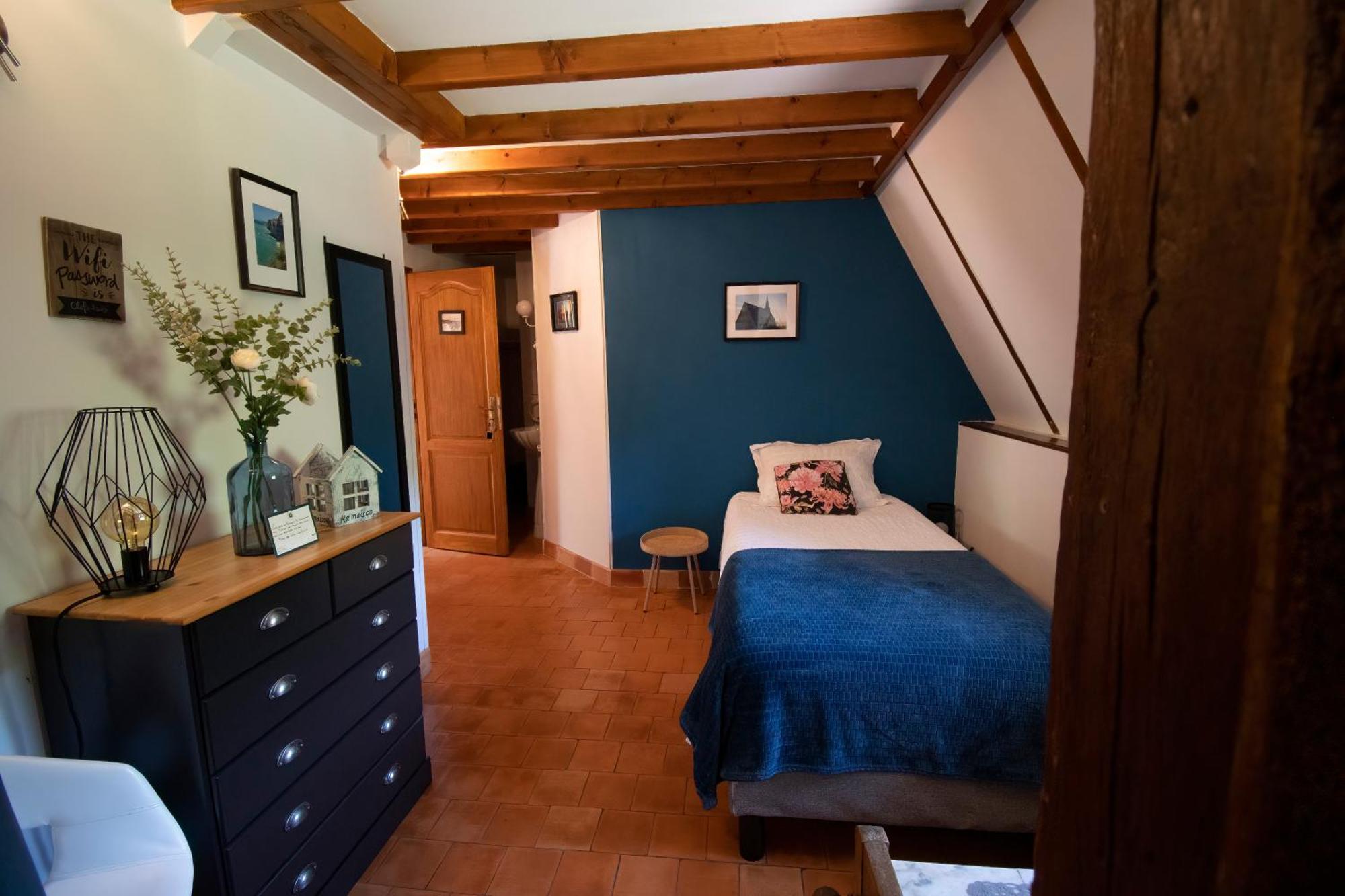Le Prieure Des Fontaines Hotel Les Preaux Bagian luar foto