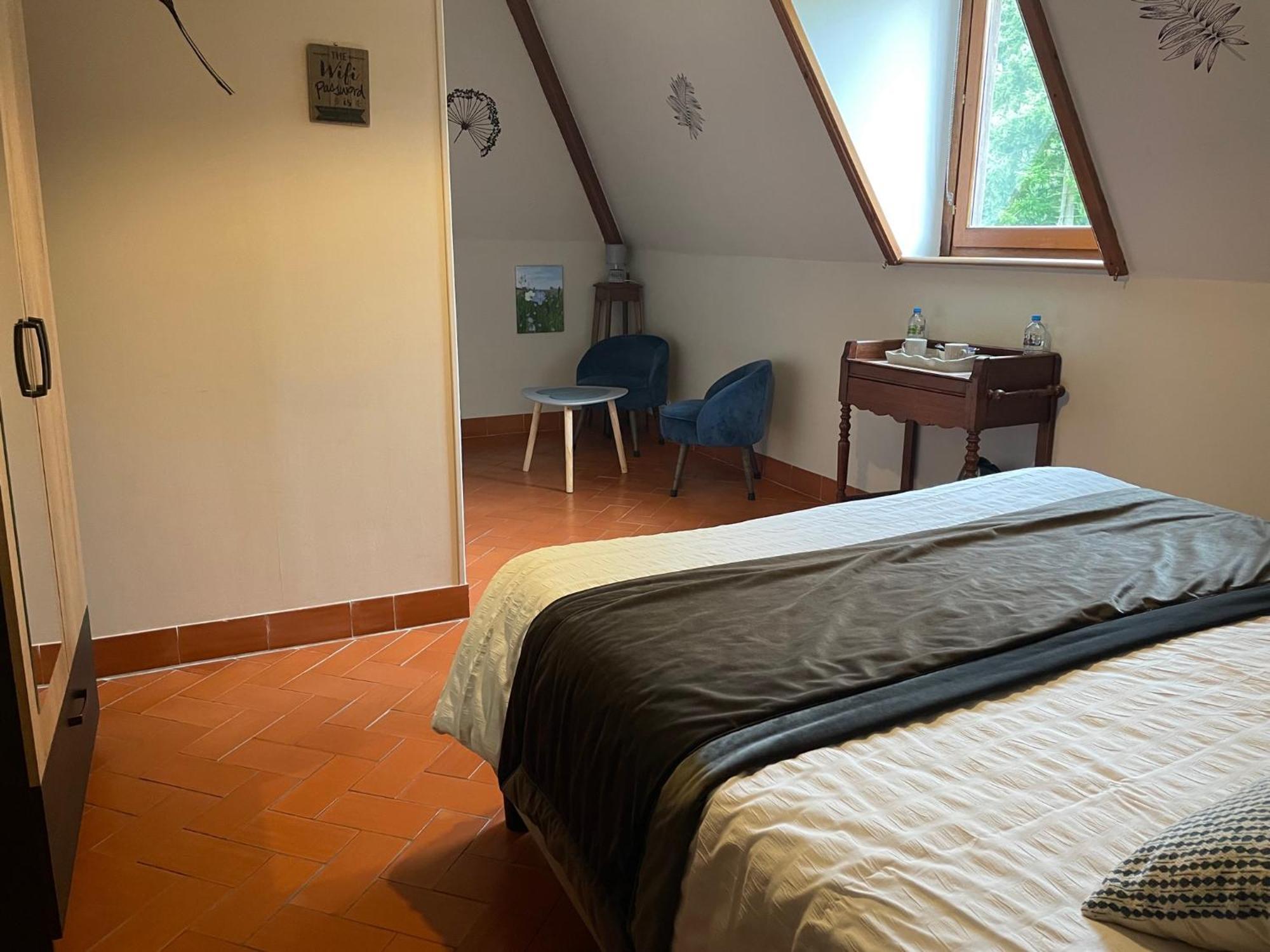 Le Prieure Des Fontaines Hotel Les Preaux Bagian luar foto