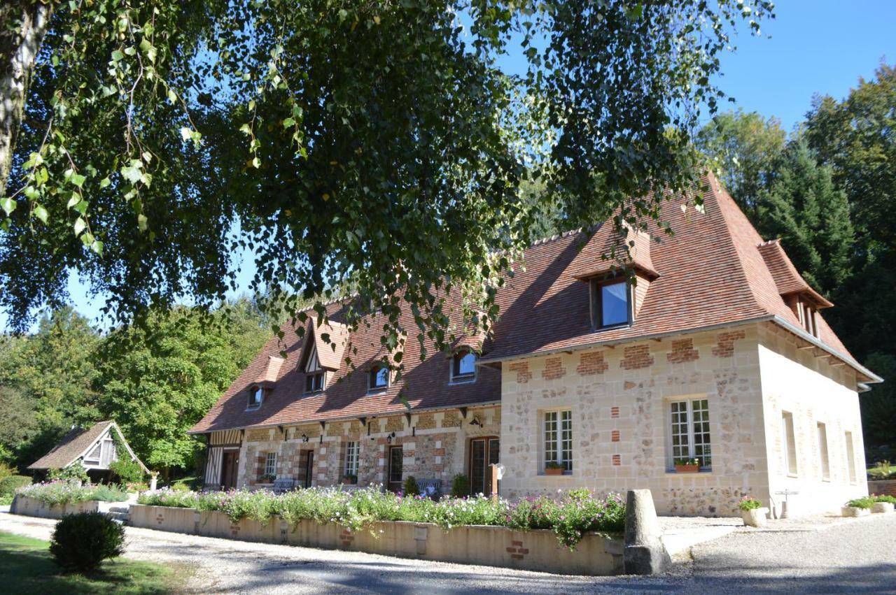 Le Prieure Des Fontaines Hotel Les Preaux Bagian luar foto