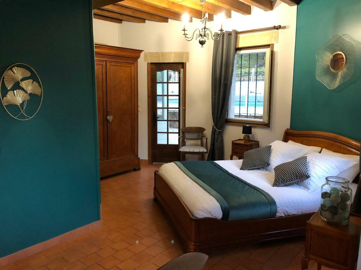 Le Prieure Des Fontaines Hotel Les Preaux Bagian luar foto